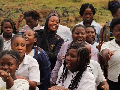 R.D. del Congo. Mujeres jóvenes y adulta rompiendo el ciclo de la violencia en Goma