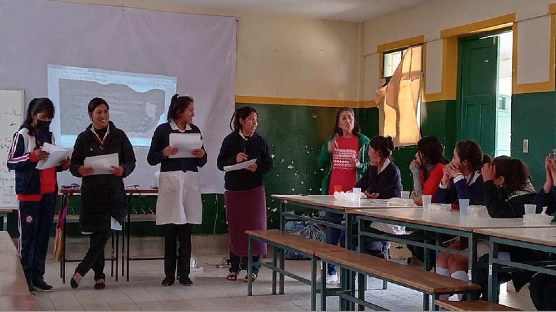 Bolivia: El arte como espacio de denuncia y anuncio de las mujeres adolescentes indígenas