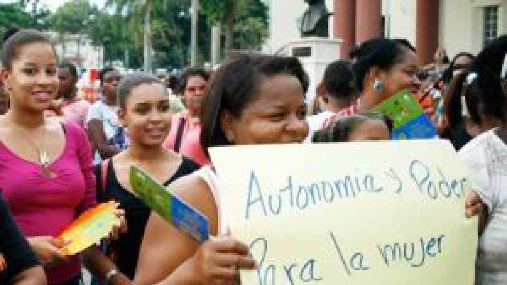 Mujeres campesinas de República Dominicana se forman para defender sus derechos en una Escuela de Formación Política apoyada por la ONG InteRed y la Unión Europea