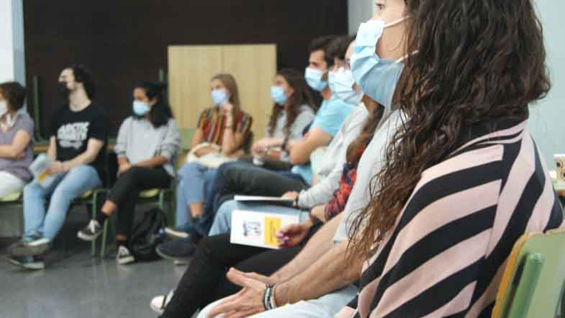 De la mirada única a la mirada consciente