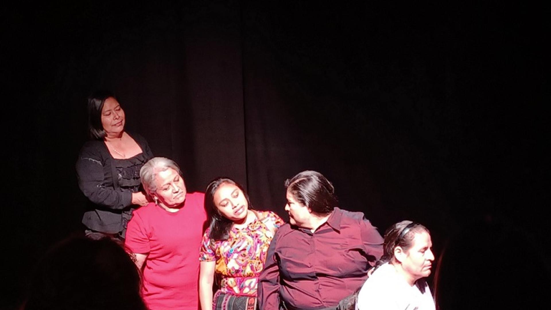 “Las Poderosas” mujeres que hacen teatro contra la violencia de género