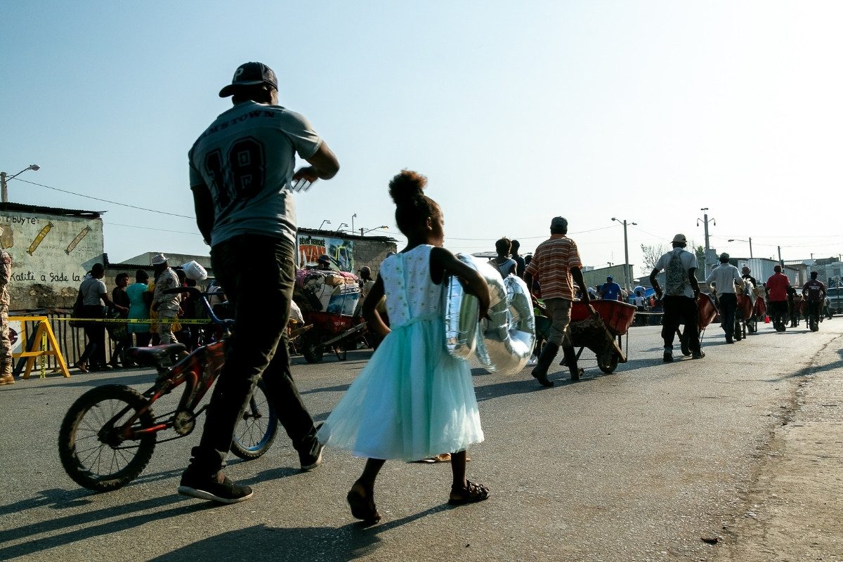 La exposición fotográfica “Resiliencia” se presenta en el marco del Día Internacional de la Educación